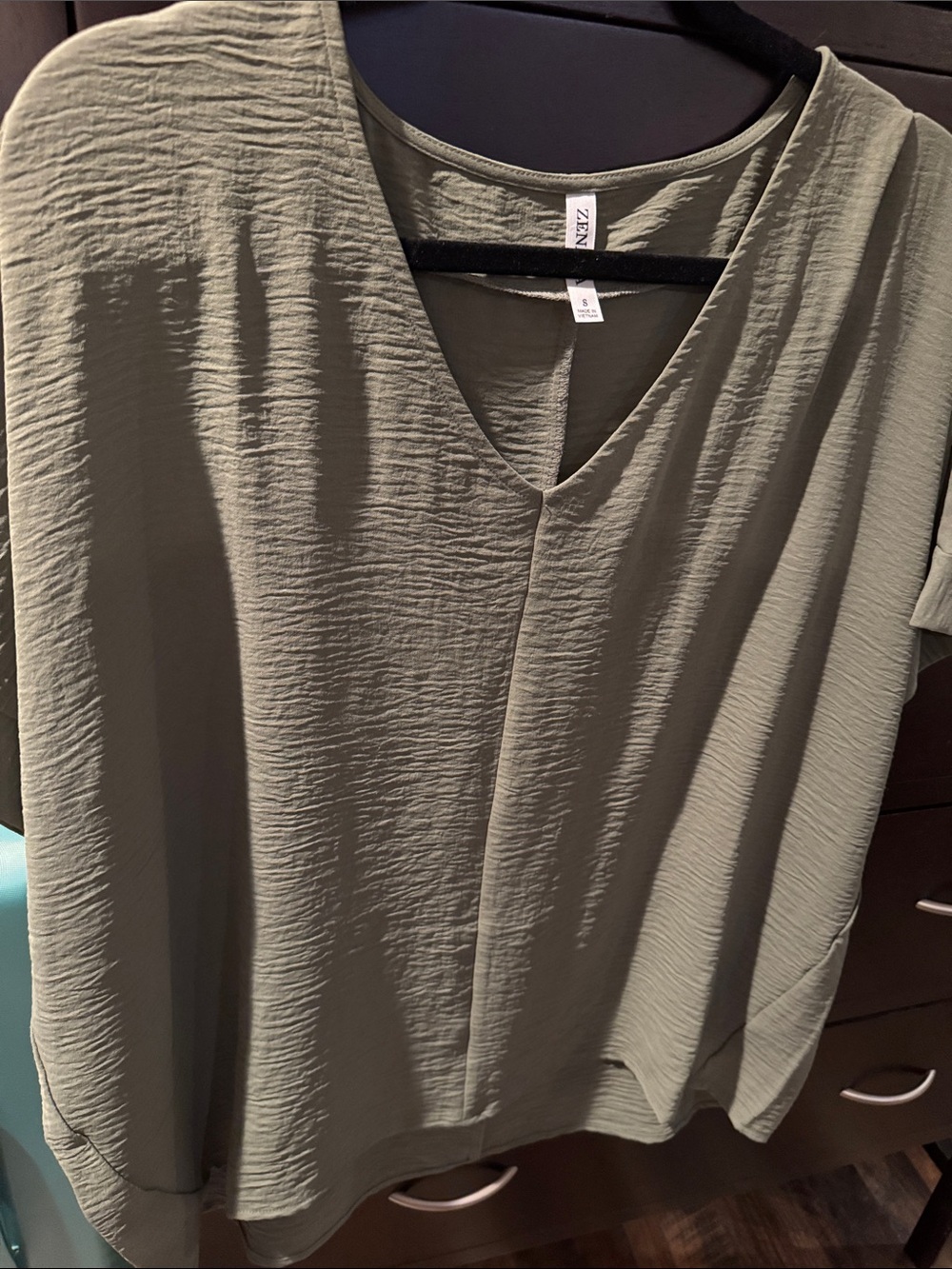 ZENZOE Olive Green V-Neck Crinkle Blouse